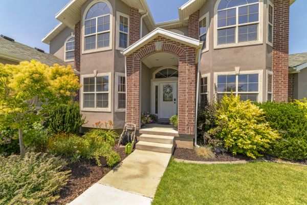 Cost of Transom Window Replacement in Chagrin Falls